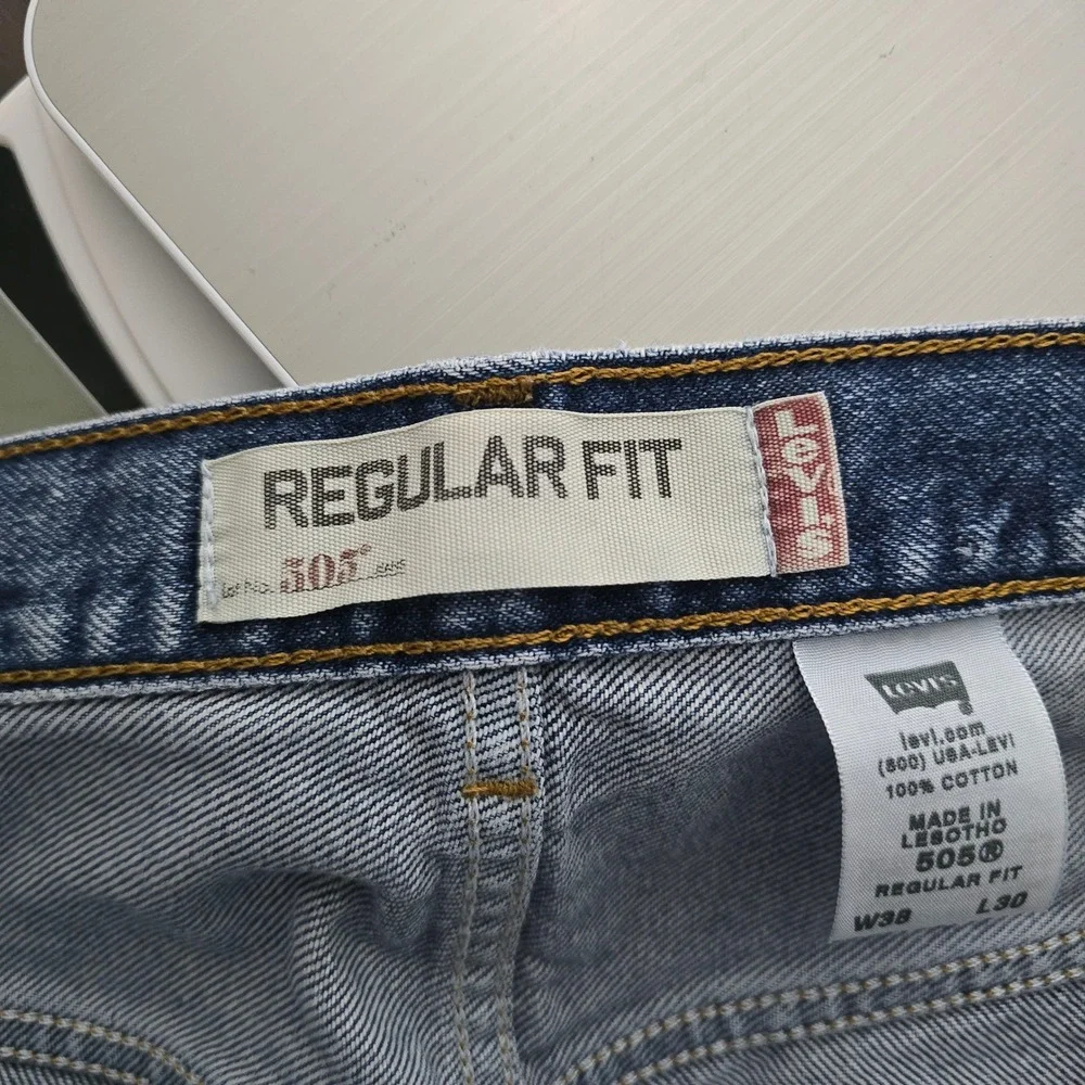 Levis‎ 505 Regular Fit Jeans Mens 38x30 Medium Wash Blue Straight Leg 00505-0216